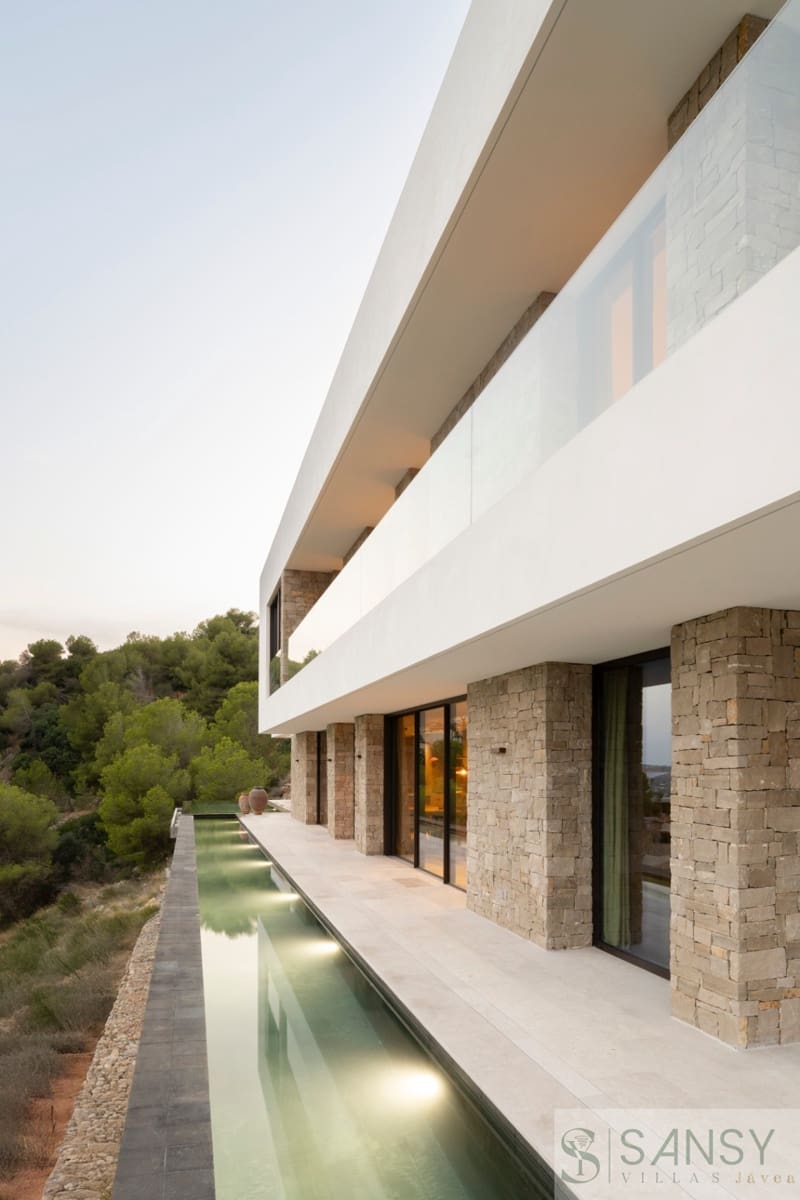 5 bedroom Villa for sale in Javea / Xabia with pool garage - € 3,550,000 (Ref: 9978072)