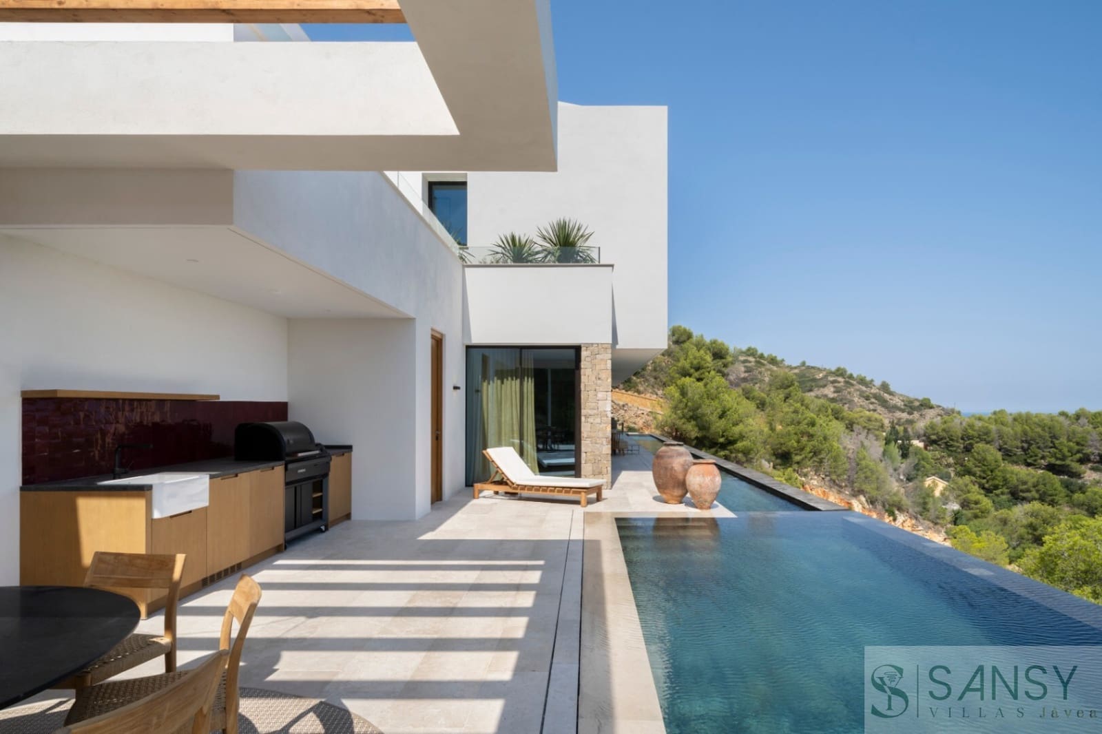 5 bedroom Villa for sale in Javea / Xabia with pool garage - € 3,550,000 (Ref: 9978072)