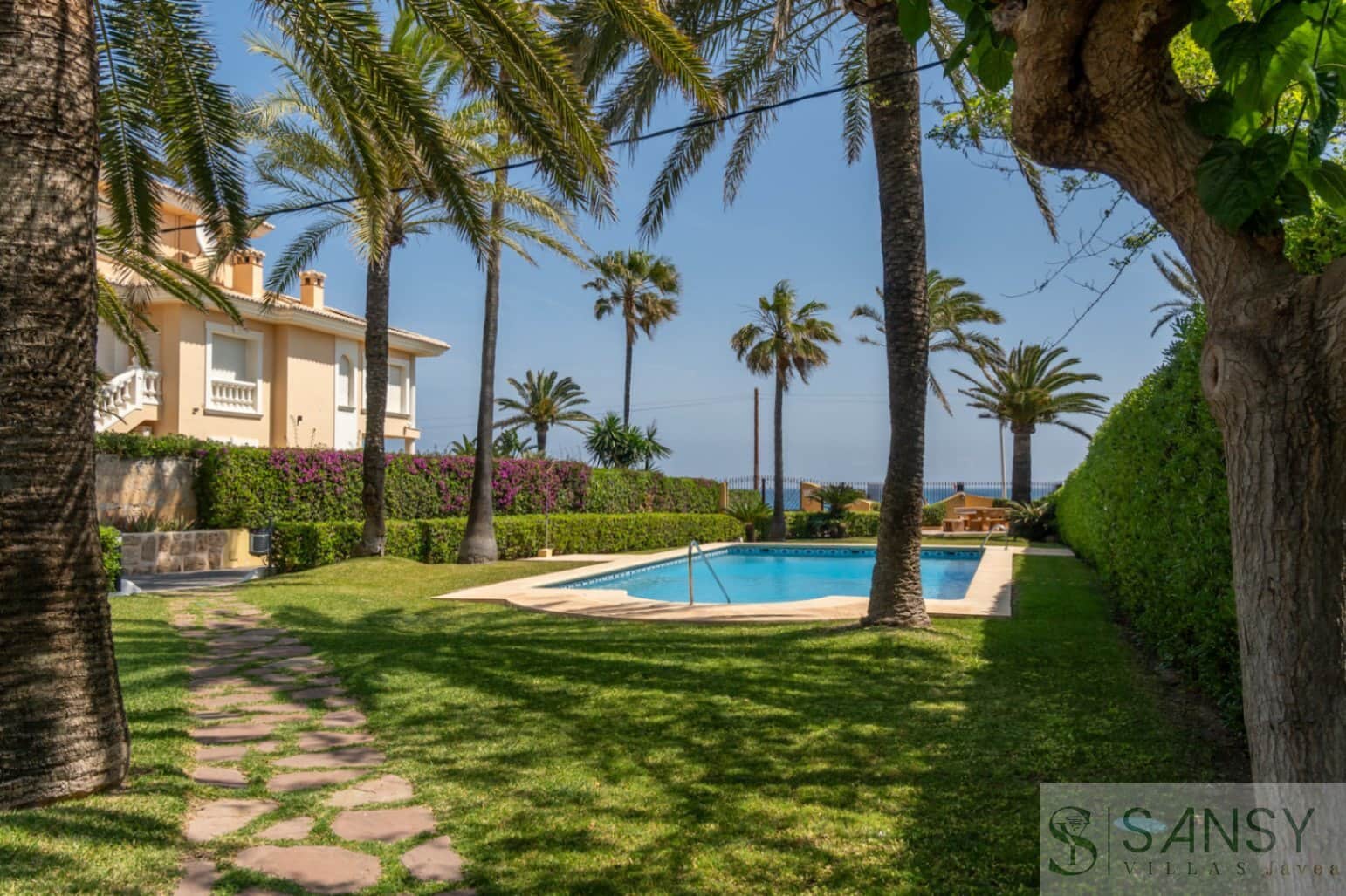 1 soveværelse Lejlighed til salg i Javea / Xabia med swimmingpool - € 360.000 (Ref: 9978073)