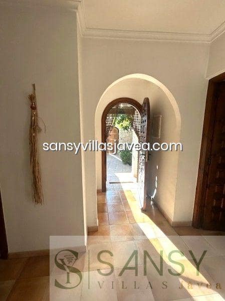 2 makuuhuone Huvila vuokrattavana paikassa Javea / Xabia mukana 
autotalli - 1 700 € (Ref: 9986218)