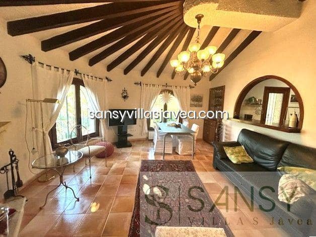 2 makuuhuone Huvila vuokrattavana paikassa Javea / Xabia mukana 
autotalli - 1 700 € (Ref: 9986218)