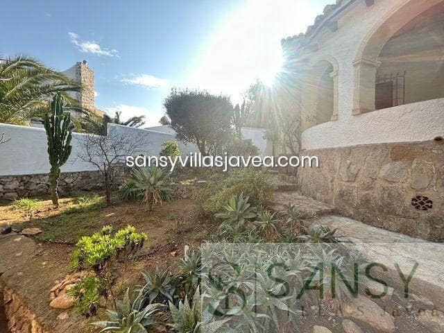 2 makuuhuone Huvila vuokrattavana paikassa Javea / Xabia mukana 
autotalli - 1 700 € (Ref: 9986218)