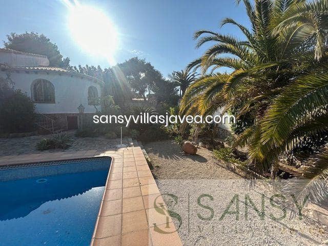 2 makuuhuone Huvila vuokrattavana paikassa Javea / Xabia mukana 
autotalli - 1 700 € (Ref: 9986218)
