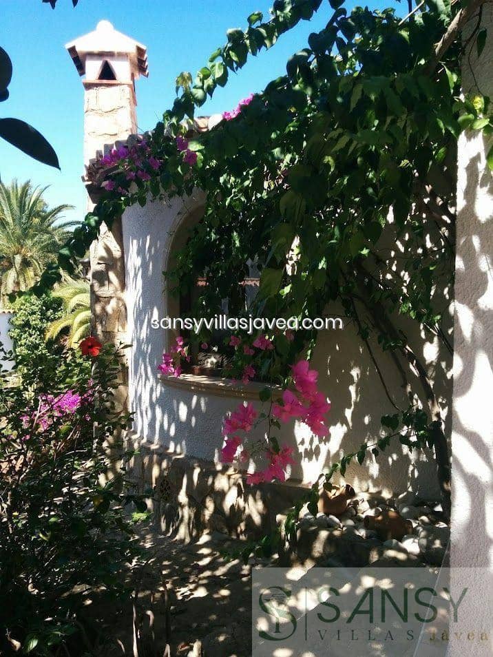 2 makuuhuone Huvila vuokrattavana paikassa Javea / Xabia mukana 
autotalli - 1 700 € (Ref: 9986218)