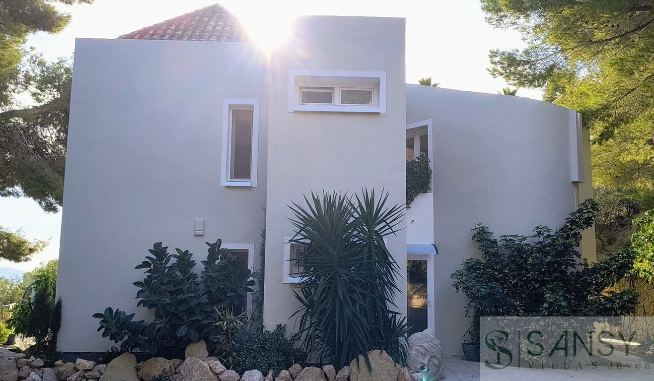 3 soverom Villa til salgs i Altea med svømmebasseng garasje - € 530 000 (Ref: 9990056)