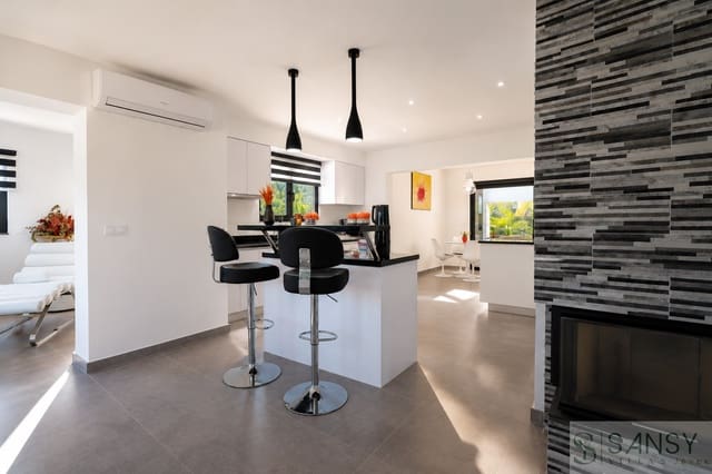 4 bedroom Villa for sale in Puerto, Javea / Xàbia with pool garage - € 1,125,000 (Ref: 9990057)