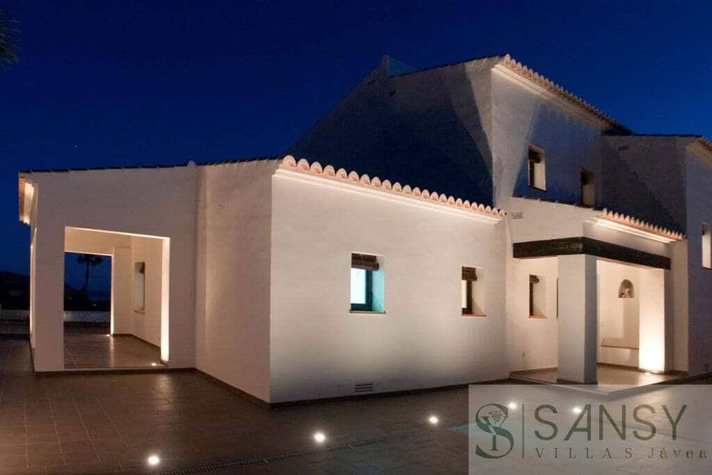4 soveværelse Villa til salg i Moraira med swimmingpool garage - € 1.440.000 (Ref: 9990058)