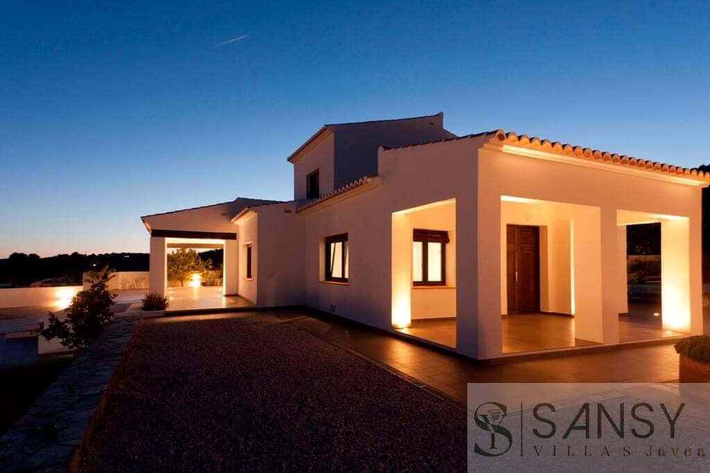 4 soveværelse Villa til salg i Moraira med swimmingpool garage - € 1.440.000 (Ref: 9990058)