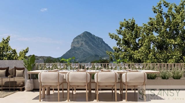 4 soveværelse Byhus til salg i Centro ciudad, Javea / Xàbia med swimmingpool garage - € 645.000 (Ref: 9990065)