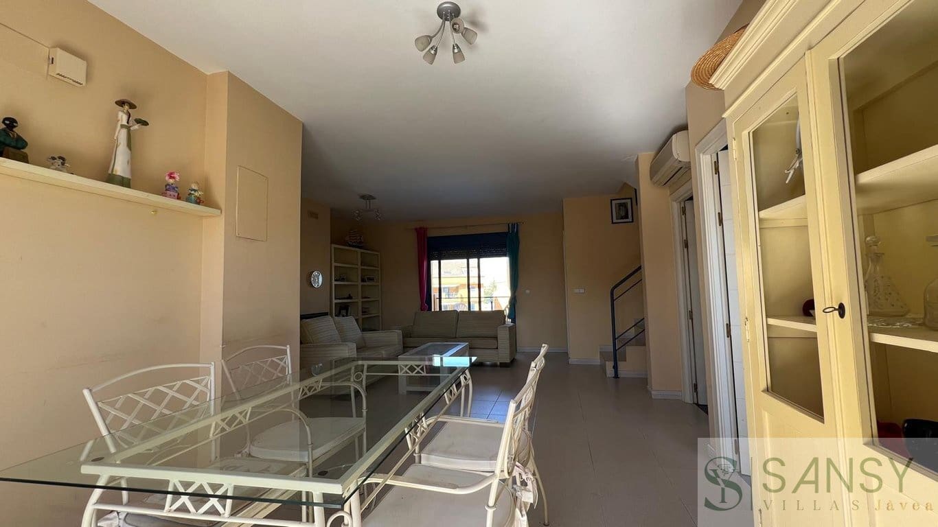 4 bedroom Penthouse for sale in Denia with pool garage - € 580,000 (Ref: 9993682)