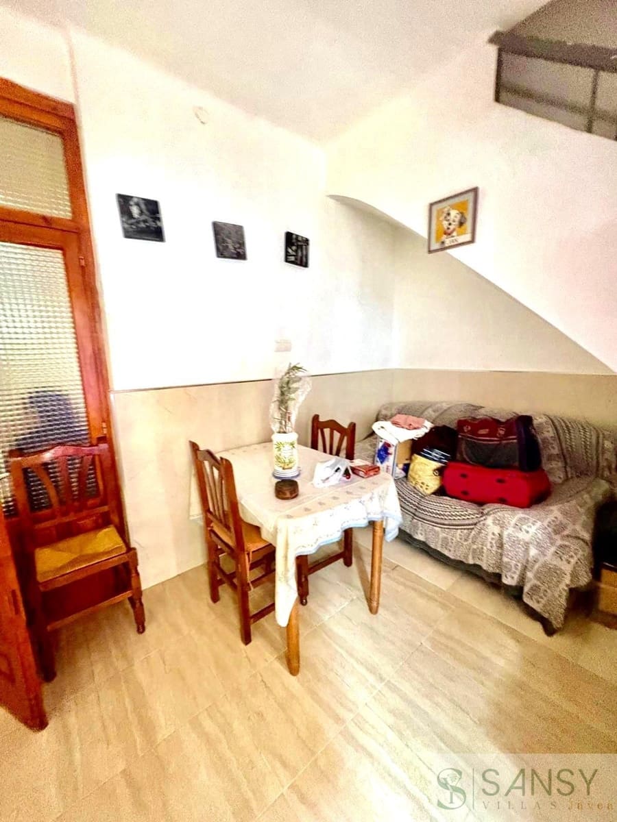 3 quarto Moradia Geminada para venda em Javea / Xabia - 230 000 € (Ref: 9998001)
