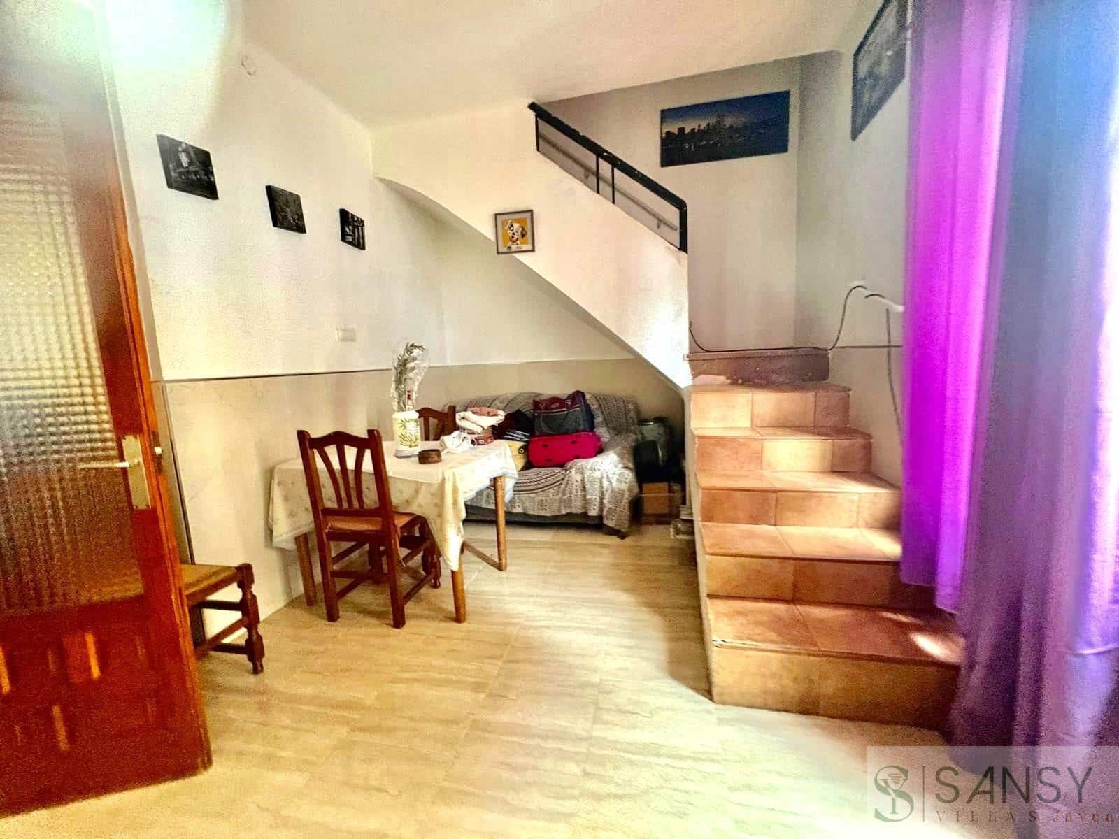 3 quarto Moradia Geminada para venda em Javea / Xabia - 230 000 € (Ref: 9998001)