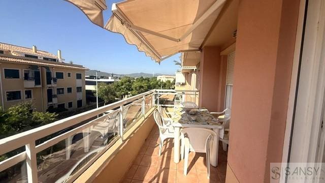 3 makuuhuone Huoneisto vuokrattavana paikassa Montañar - El Arenal, Javea / Xàbia mukana uima-altaan 
autotalli - 1 500 € (Ref: 9999478)
