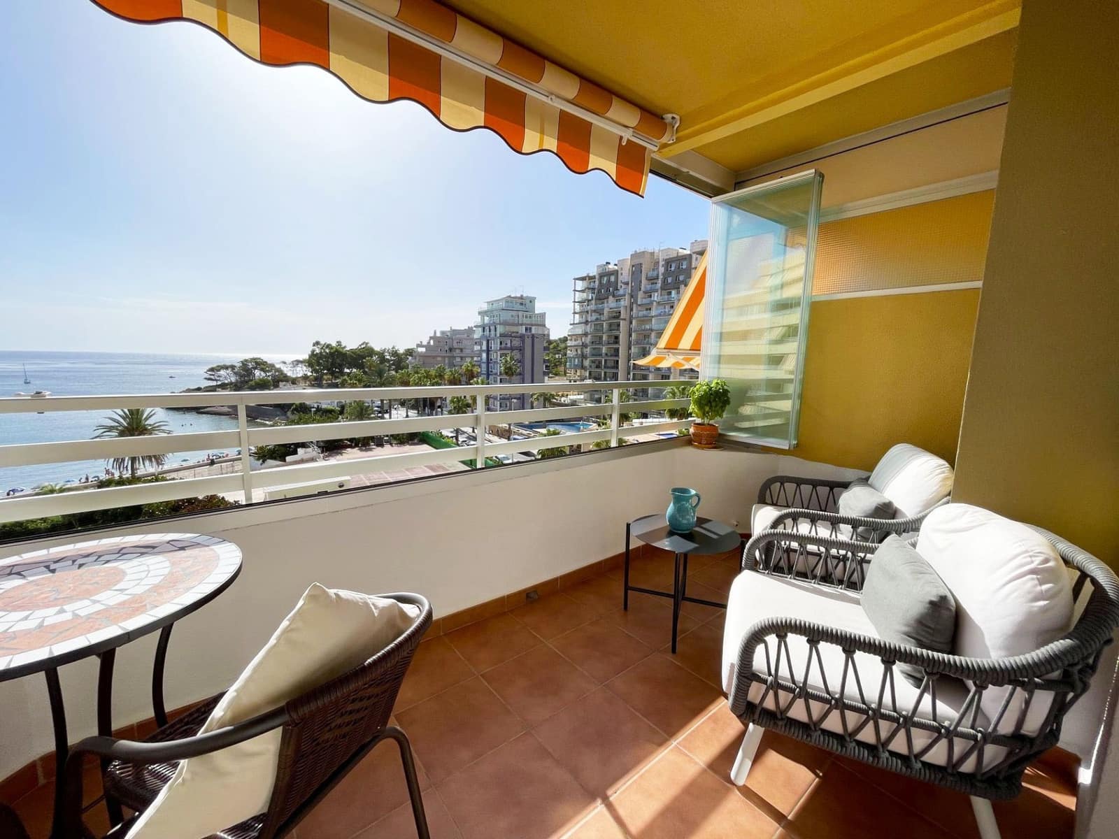Apartamento de 2 habitaciones en Calpe / Calp en venta con piscina garaje - 415.000 € (Ref: 10025079)