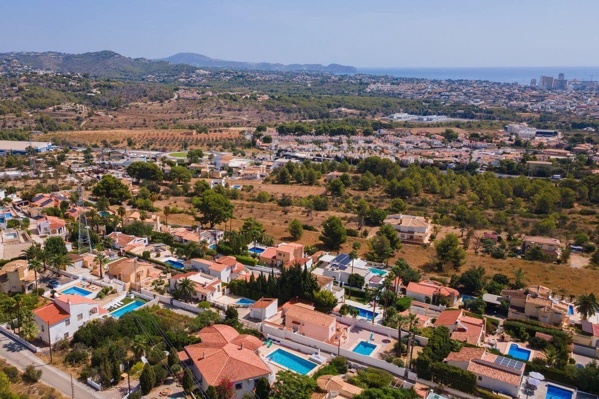 7 makuuhuone Huvila myytävänä paikassa Calpe / Calp mukana uima-altaan 
autotalli - 839 000 € (Ref: 10042490)