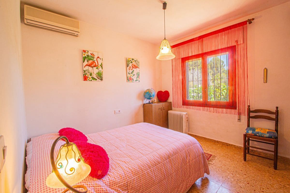 4 Zimmer Villa zu verkaufen in Calpe / Calp mit Garage - 499.000 € (Ref: 10042491)