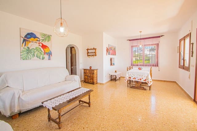 4 chambre Villa/Maison à vendre à Calpe / Calp avec garage - 499 000 € (Ref: 10042491)
