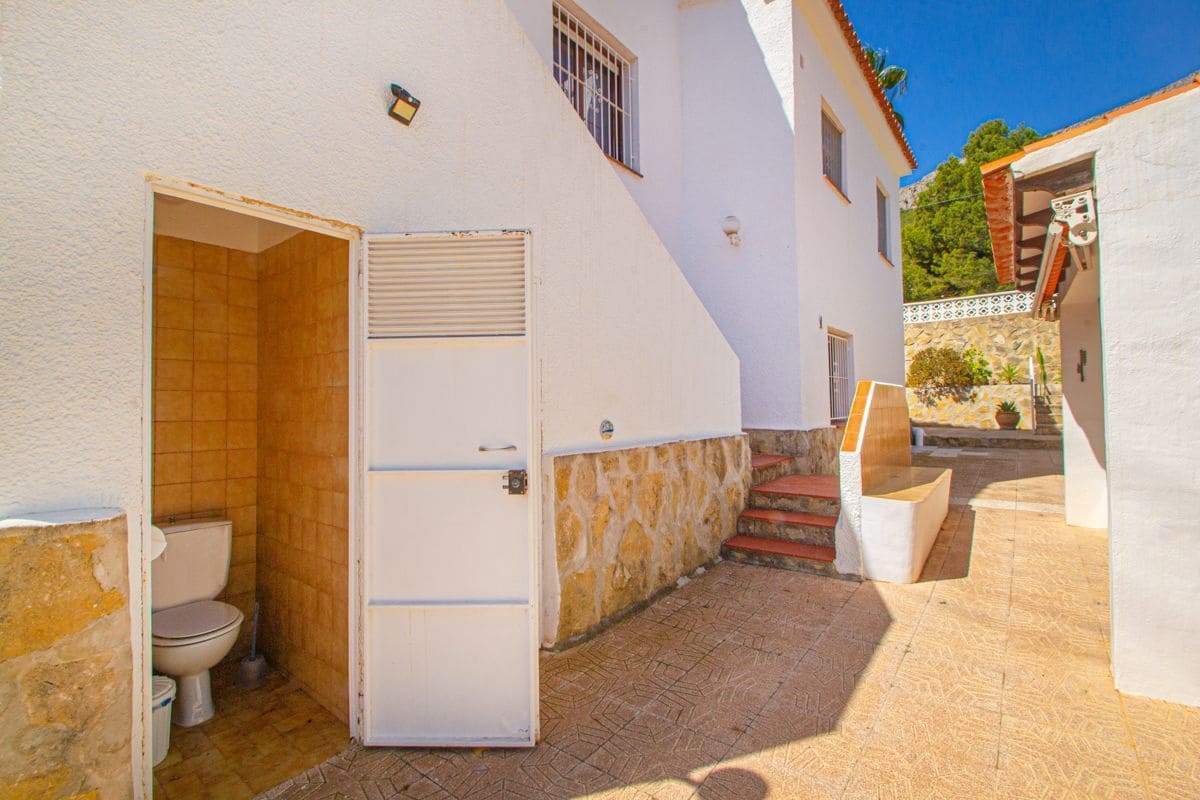 4 Zimmer Villa zu verkaufen in Calpe / Calp mit Garage - 499.000 € (Ref: 10042491)
