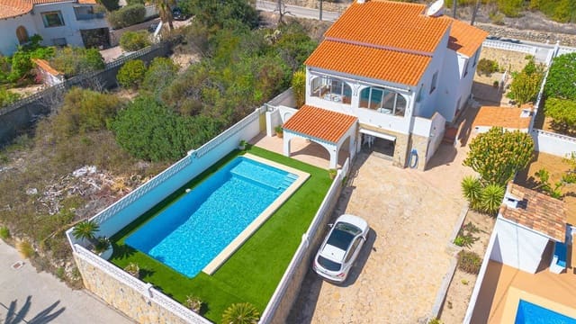 4 chambre Villa/Maison à vendre à Calpe / Calp avec garage - 499 000 € (Ref: 10042491)