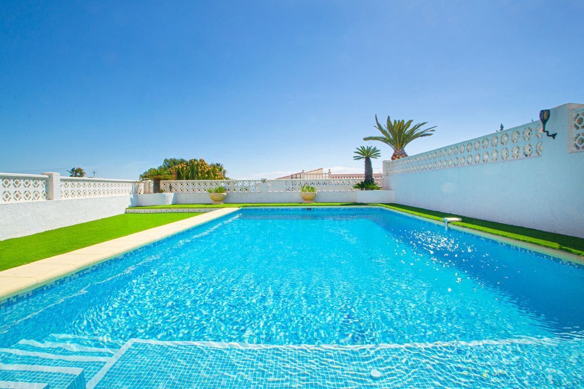 4 Zimmer Villa zu verkaufen in Calpe / Calp mit Garage - 499.000 € (Ref: 10042491)