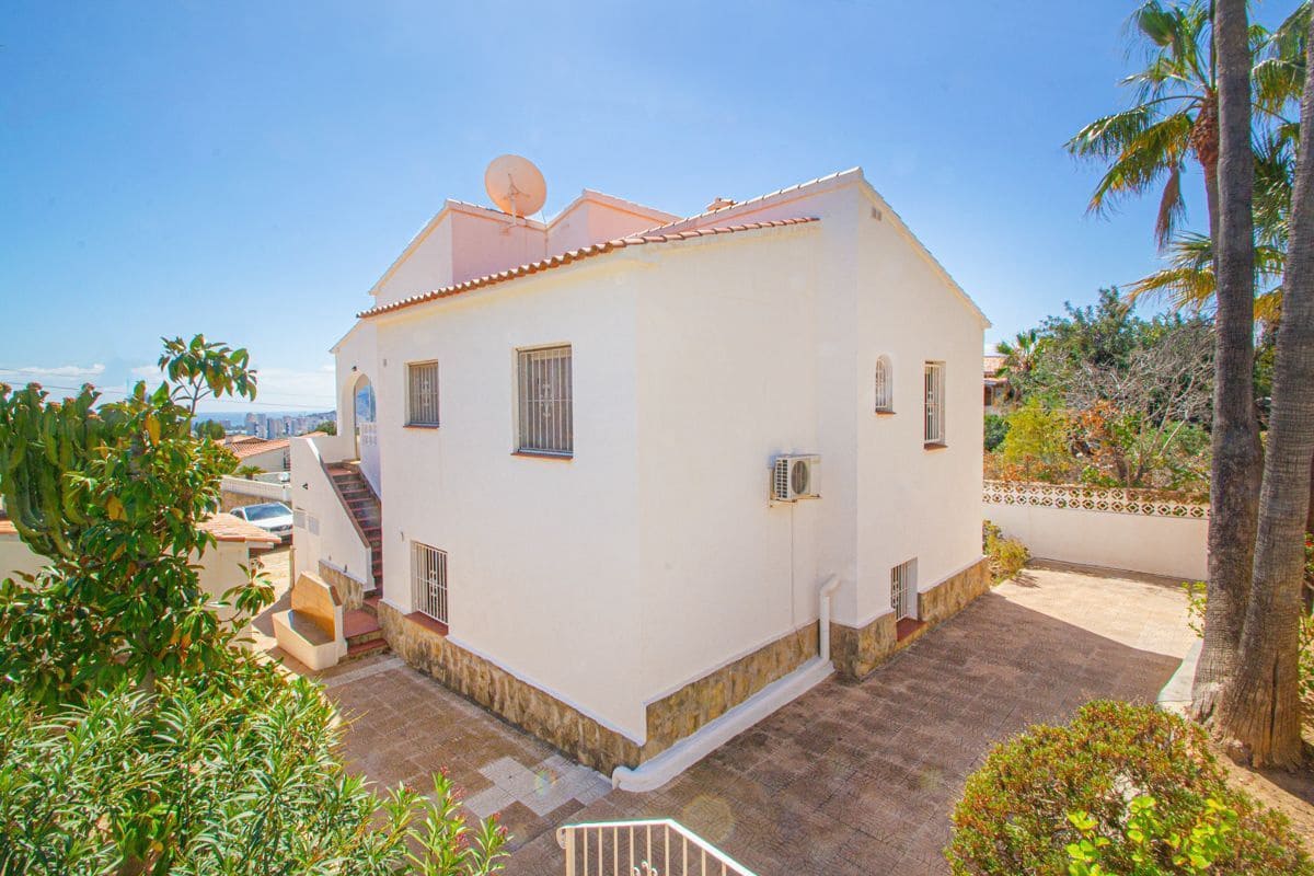 4 Zimmer Villa zu verkaufen in Calpe / Calp mit Garage - 499.000 € (Ref: 10042491)