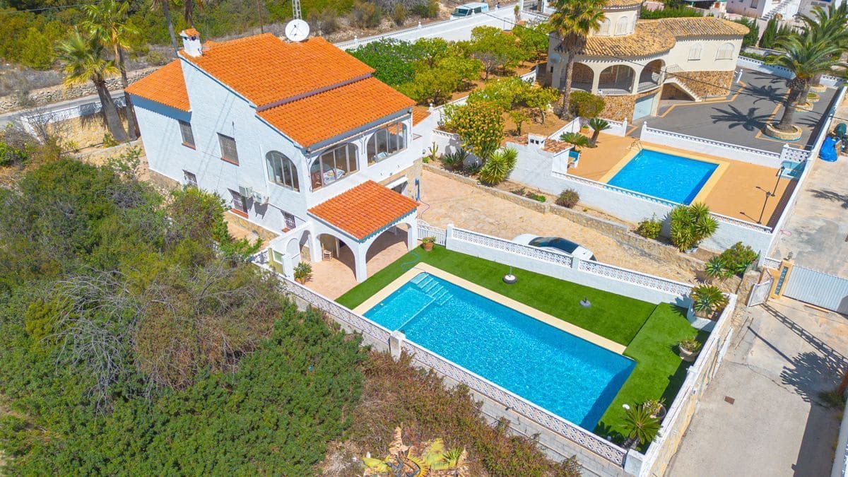 4 Zimmer Villa zu verkaufen in Calpe / Calp mit Garage - 499.000 € (Ref: 10042491)