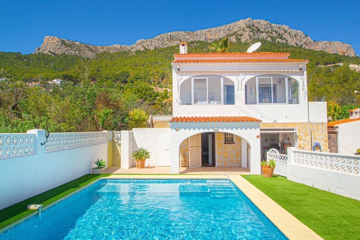 4 Zimmer Villa zu verkaufen in Calpe / Calp mit Garage - 499.000 € (Ref: 10042491)