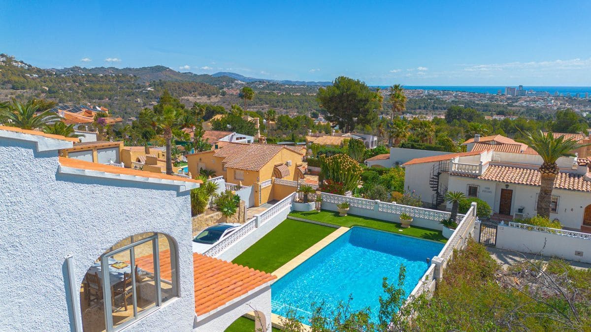 4 Zimmer Villa zu verkaufen in Calpe / Calp mit Garage - 499.000 € (Ref: 10042491)