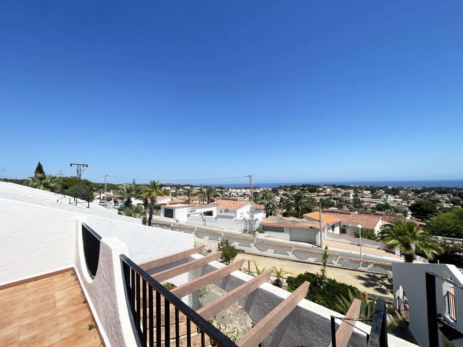 2 Zimmer Bungalow zu verkaufen in Calpe / Calp mit Pool Garage - 270.000 € (Ref: 10042495)