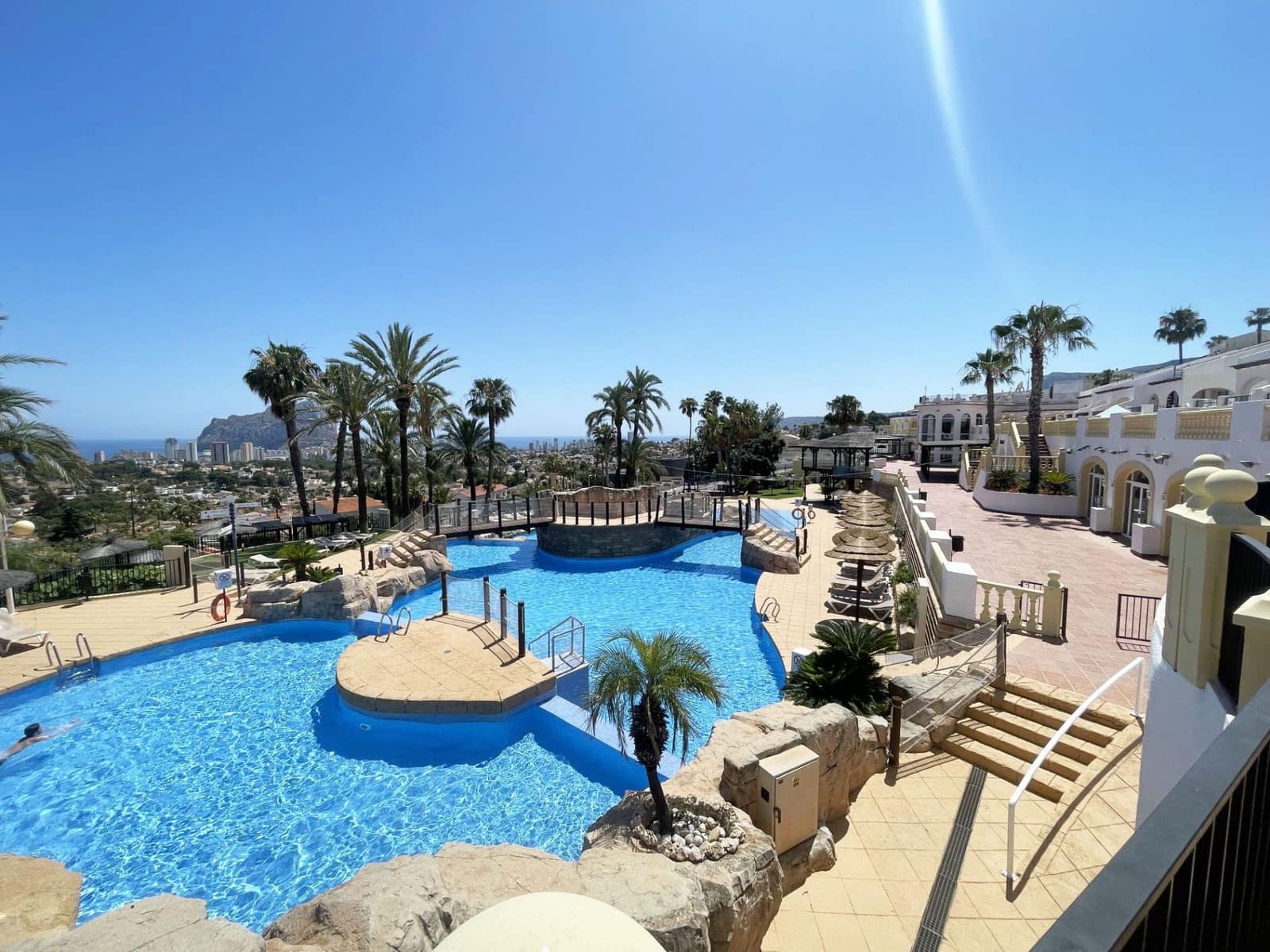 2 Zimmer Bungalow zu verkaufen in Calpe / Calp mit Pool Garage - 270.000 € (Ref: 10042495)
