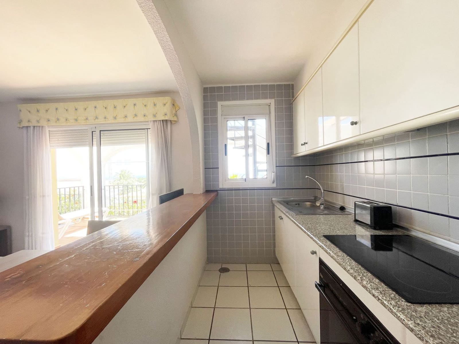 2 Zimmer Bungalow zu verkaufen in Calpe / Calp mit Pool Garage - 270.000 € (Ref: 10042495)
