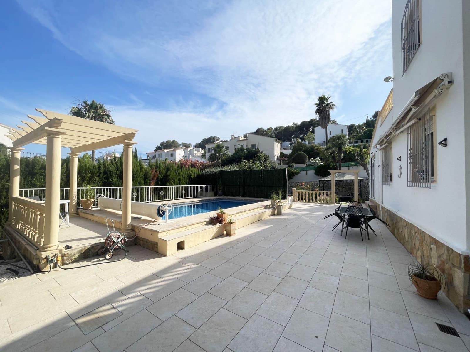 4 quarto Moradia para venda em Benissa com piscina garagem - 620 000 € (Ref: 10042496)