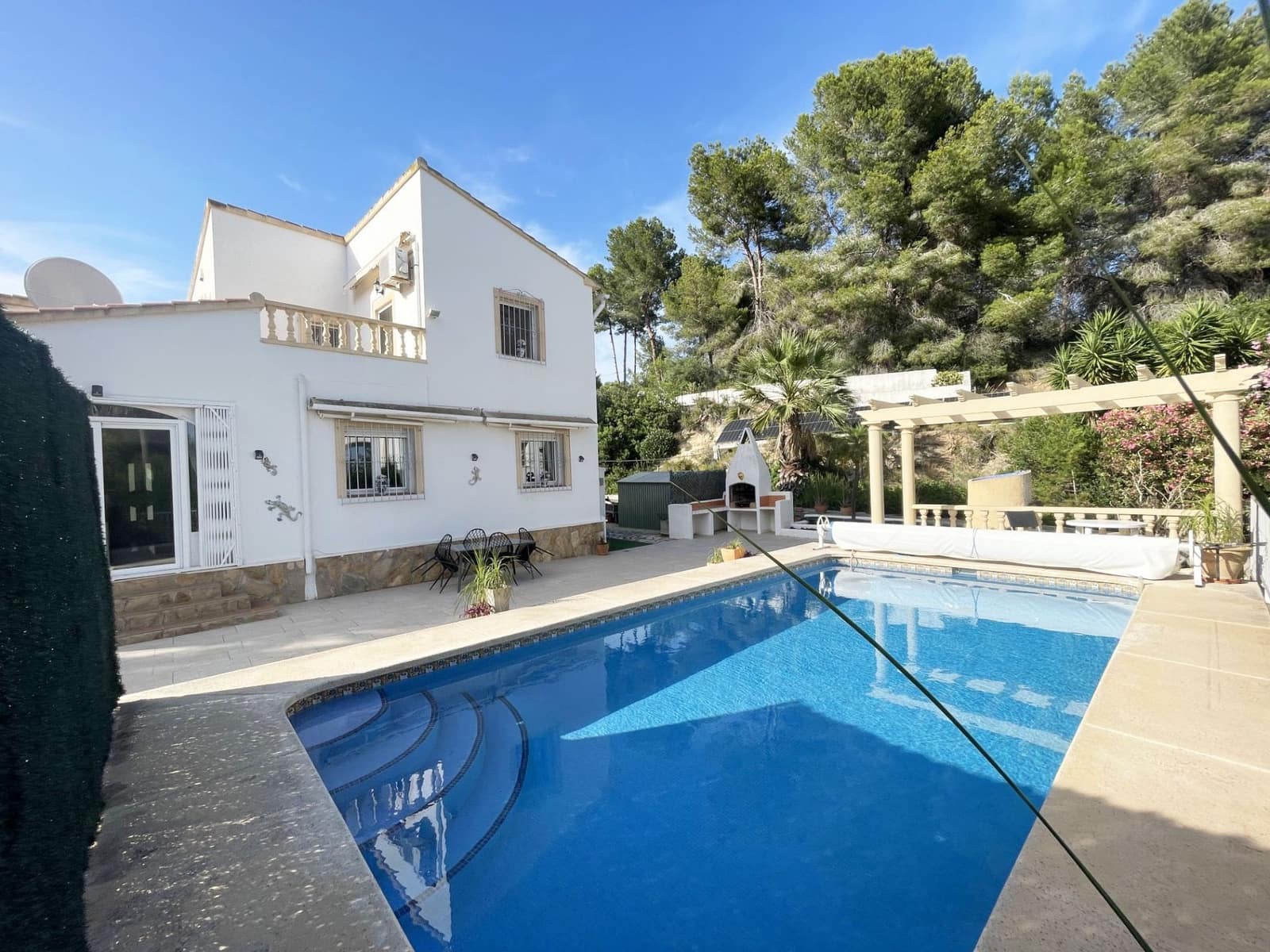 4 quarto Moradia para venda em Benissa com piscina garagem - 620 000 € (Ref: 10042496)