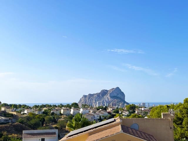 5 makuuhuone Huvila myytävänä paikassa Calpe / Calp mukana uima-altaan 
autotalli - 810 000 € (Ref: 10054655)