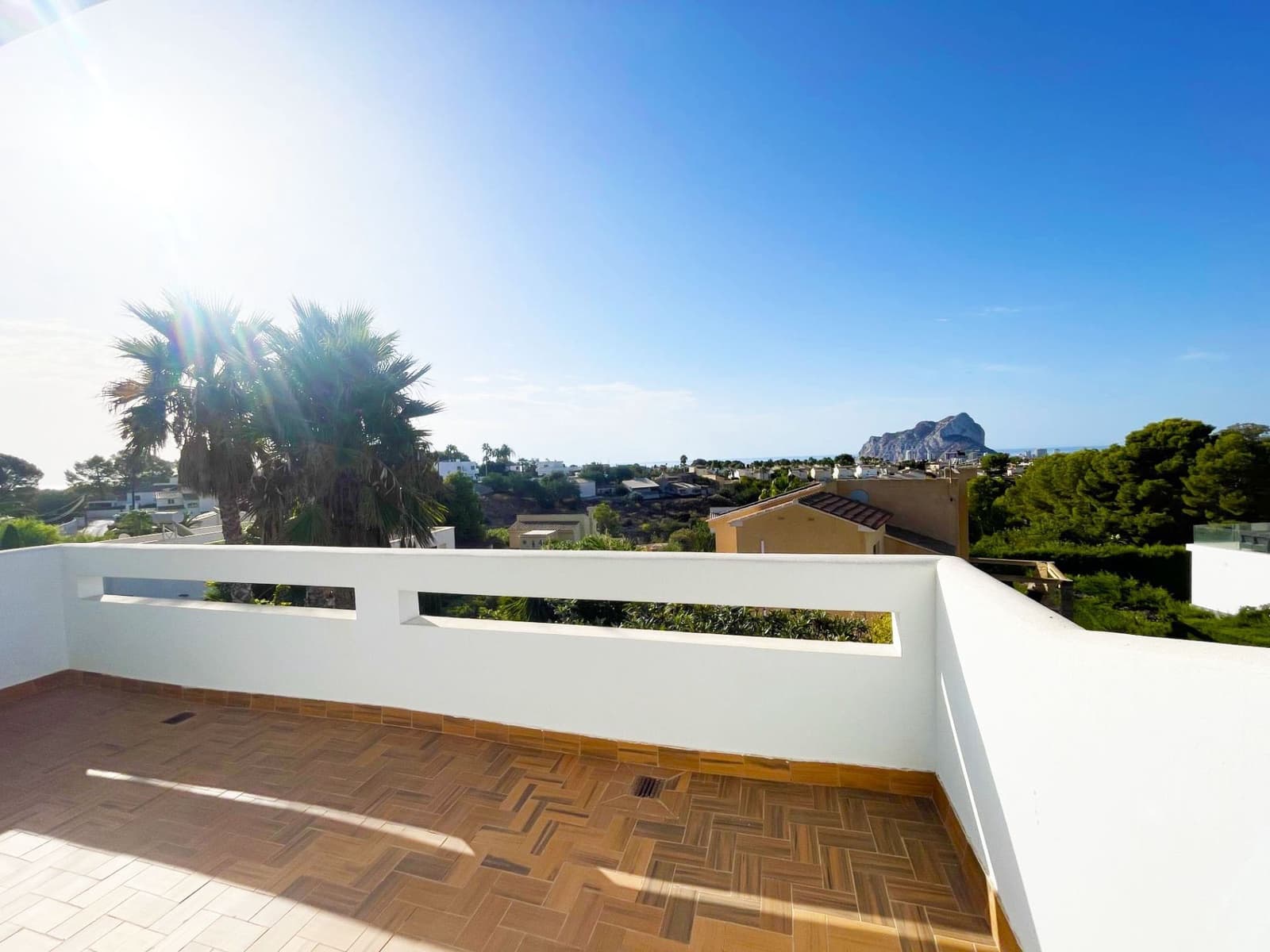 5 makuuhuone Huvila myytävänä paikassa Calpe / Calp mukana uima-altaan 
autotalli - 810 000 € (Ref: 10054655)