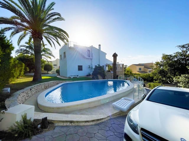 5 makuuhuone Huvila myytävänä paikassa Calpe / Calp mukana uima-altaan 
autotalli - 810 000 € (Ref: 10054655)