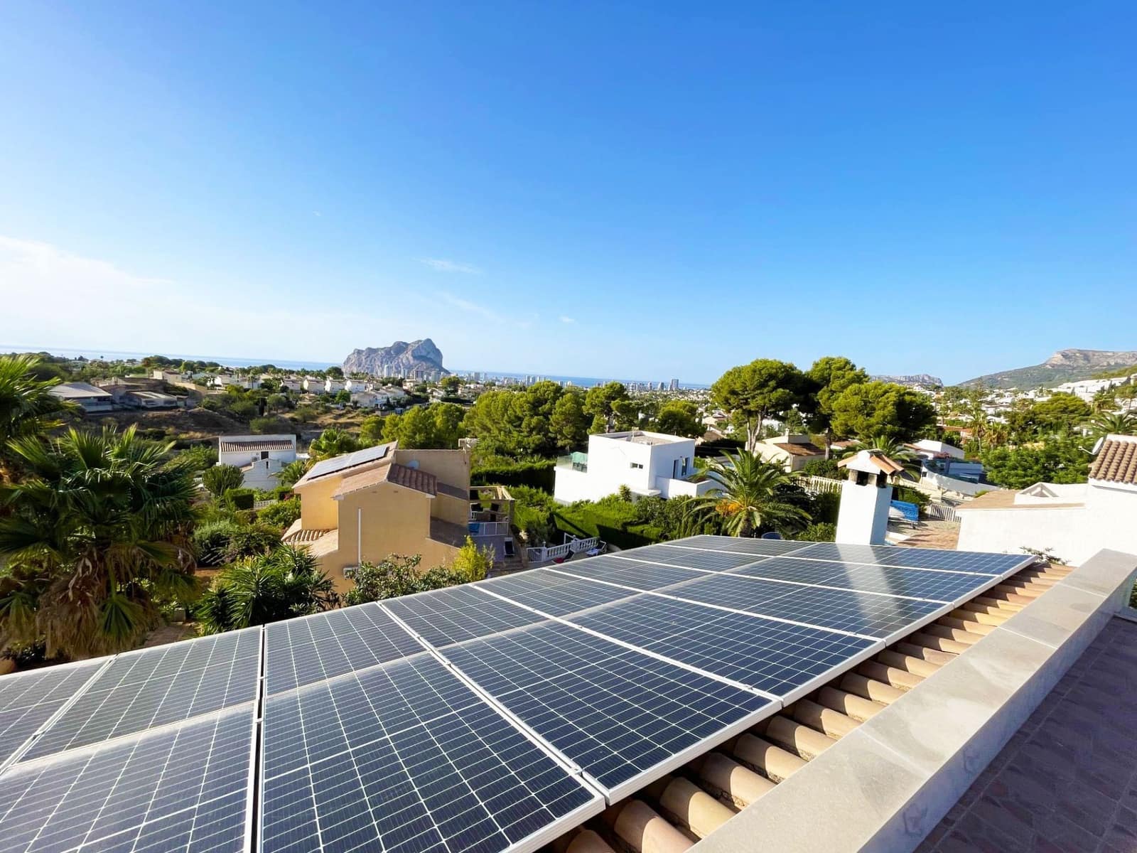 5 makuuhuone Huvila myytävänä paikassa Calpe / Calp mukana uima-altaan 
autotalli - 810 000 € (Ref: 10054655)