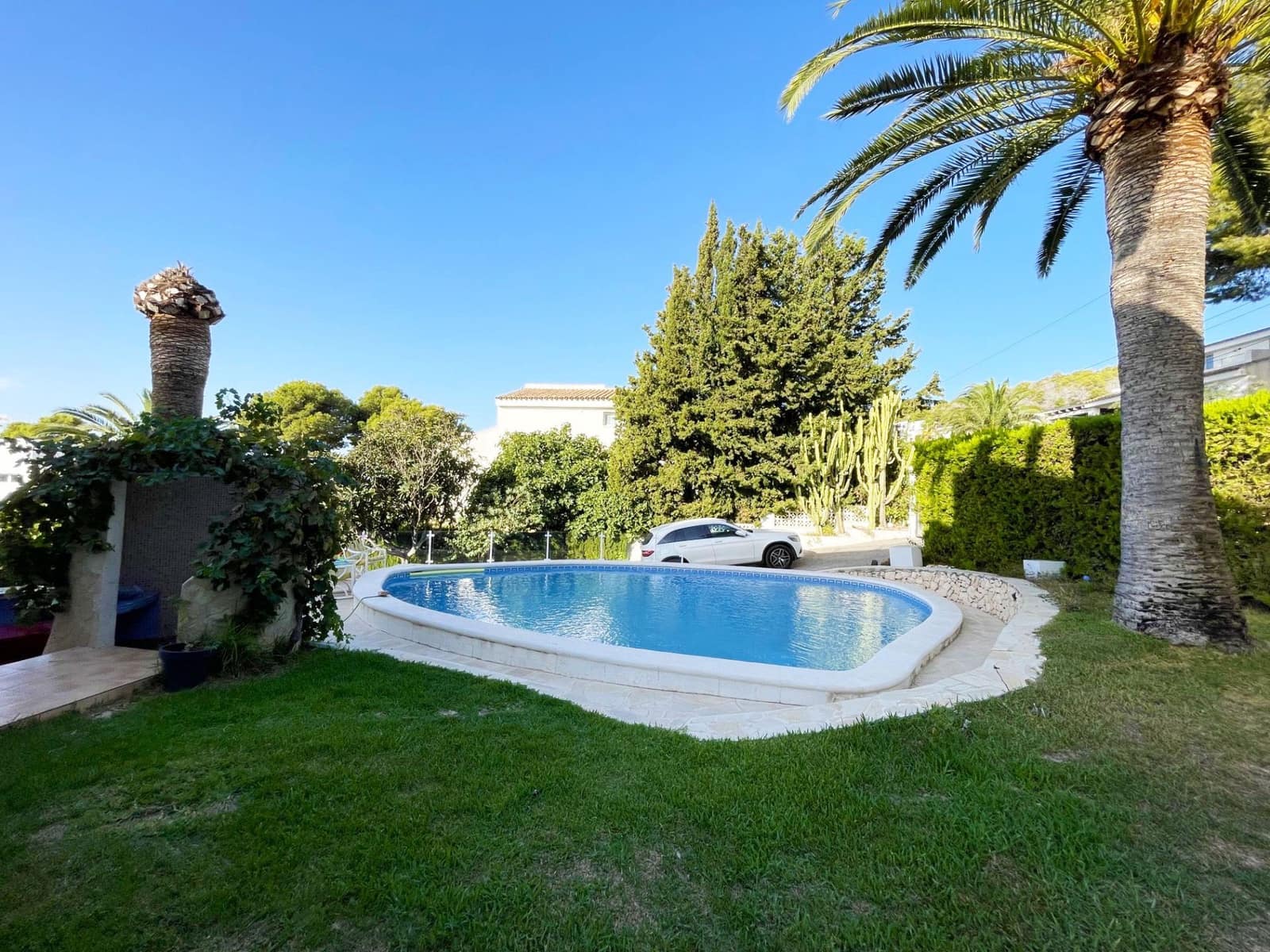 5 makuuhuone Huvila myytävänä paikassa Calpe / Calp mukana uima-altaan 
autotalli - 810 000 € (Ref: 10054655)