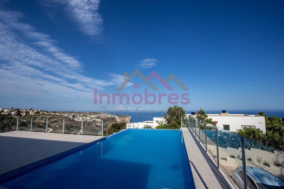 4 Zimmer Villa zu verkaufen in Cumbre del Sol mit Pool Garage - 1.429.000 € (Ref: 10070334)