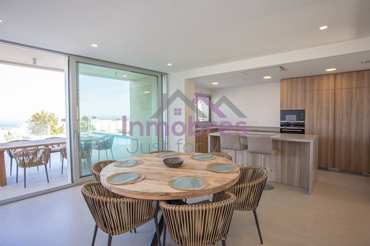 4 Zimmer Villa zu verkaufen in Cumbre del Sol mit Pool Garage - 1.429.000 € (Ref: 10070334)