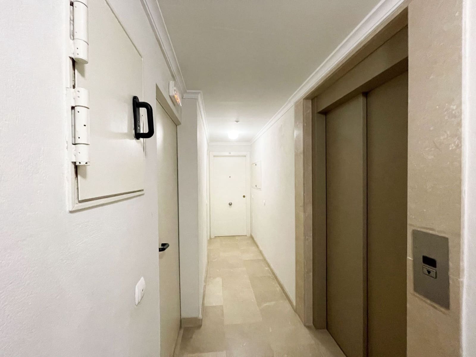 Apartamento de 2 habitaciones en Calpe / Calp en venta con piscina - 379.000 € (Ref: 10088829)