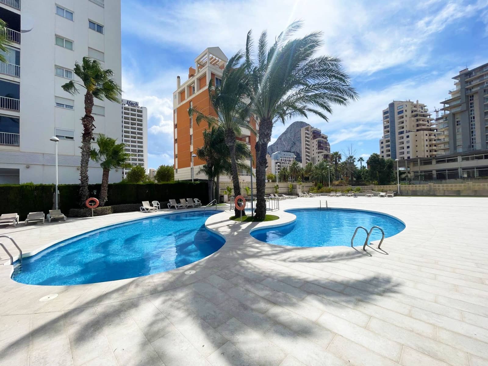 Apartamento de 2 habitaciones en Calpe / Calp en venta con piscina - 379.000 € (Ref: 10088829)