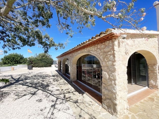 4 makuuhuone Huvila myytävänä paikassa Moraira, Teulada-Moraira mukana uima-altaan 
autotalli - 1 290 000 € (Ref: 10094200)