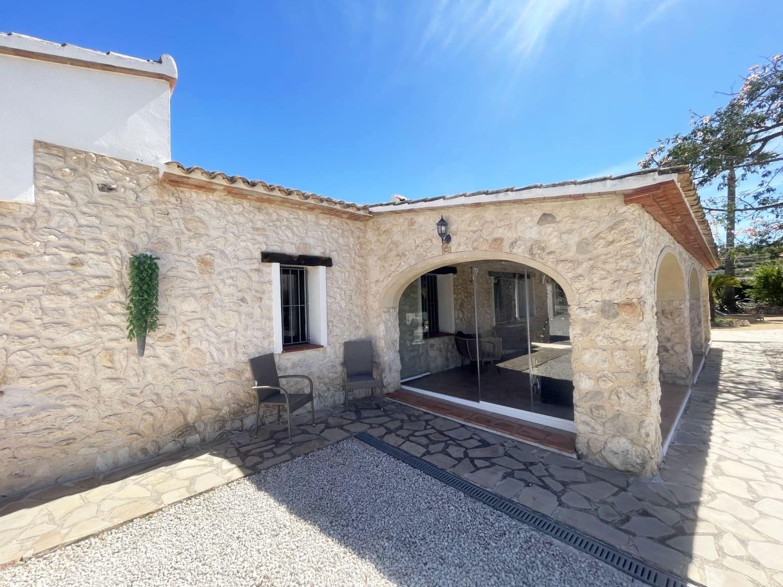 4 soverom Villa til salgs i Moraira med svømmebasseng garasje - € 1 290 000 (Ref: 10094200)