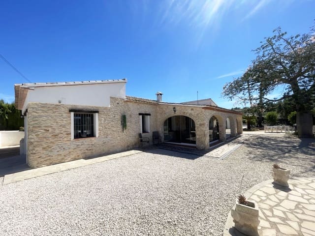 4 makuuhuone Huvila myytävänä paikassa Moraira, Teulada-Moraira mukana uima-altaan 
autotalli - 1 290 000 € (Ref: 10094200)