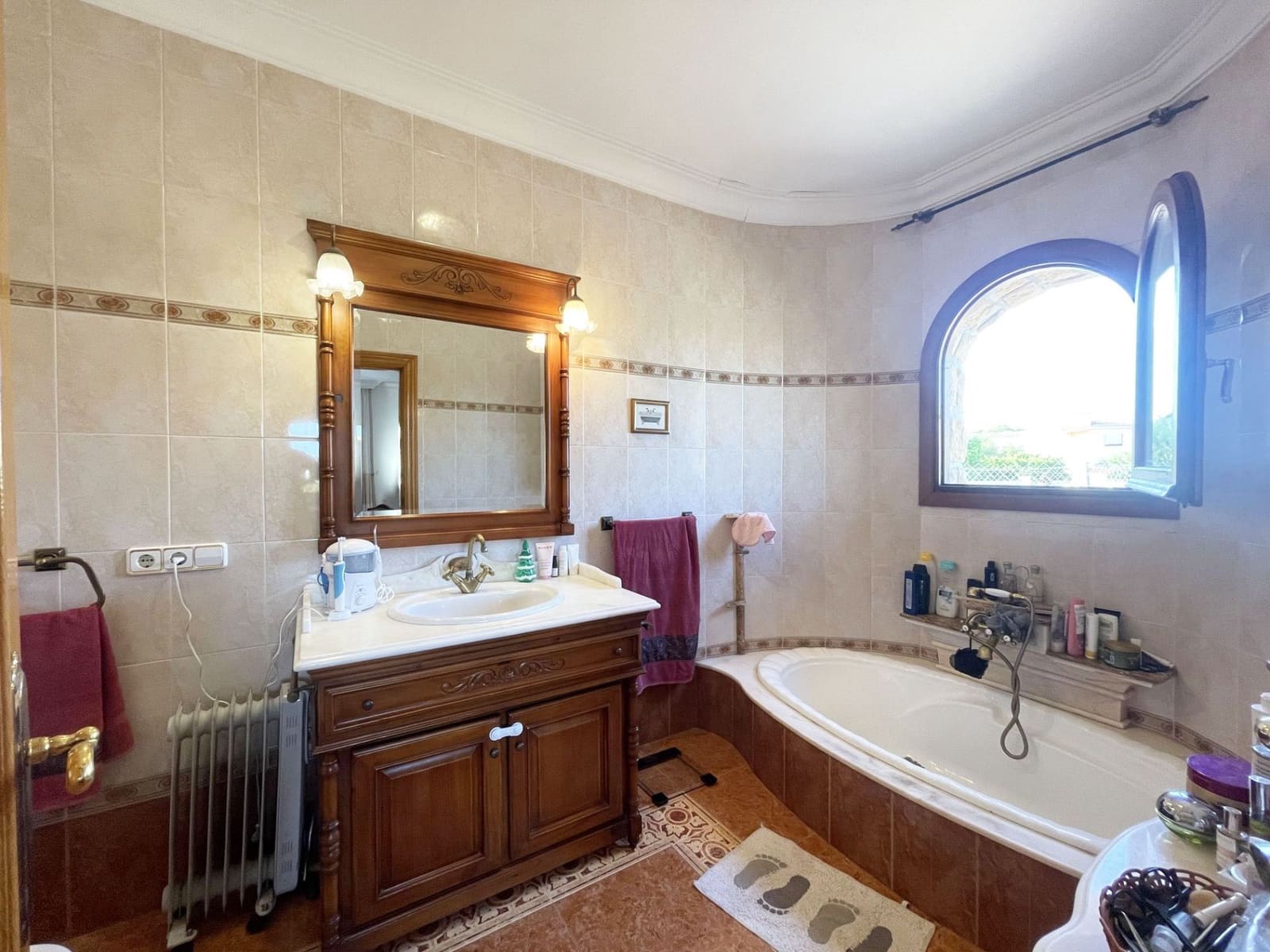 6 Zimmer Villa zu verkaufen in Calpe / Calp mit Pool Garage - 1.065.000 € (Ref: 10094201)