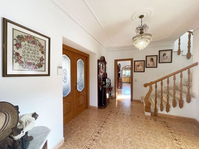 6 Zimmer Villa zu verkaufen in Calpe / Calp mit Pool Garage - 1.065.000 € (Ref: 10094201)
