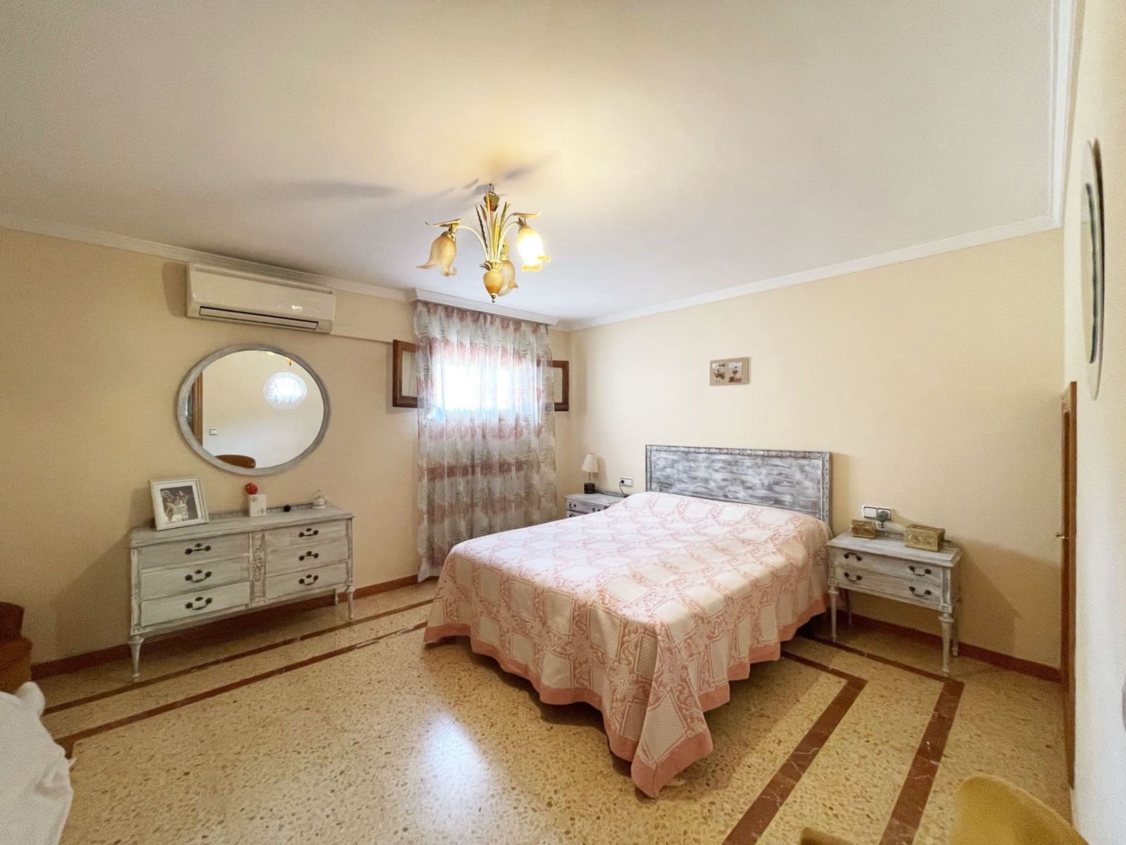 6 Zimmer Villa zu verkaufen in Calpe / Calp mit Pool Garage - 1.065.000 € (Ref: 10094201)
