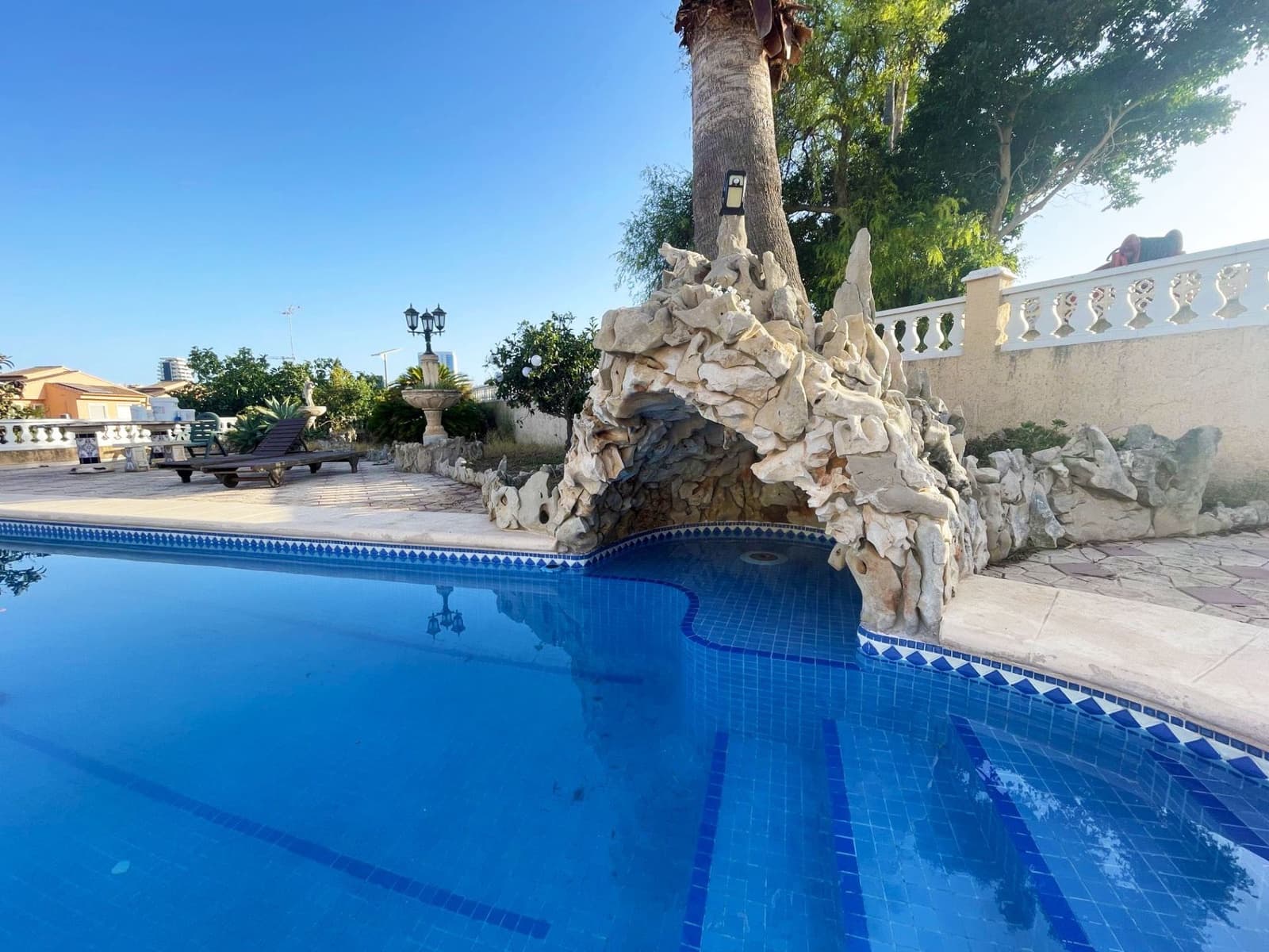 6 Zimmer Villa zu verkaufen in Calpe / Calp mit Pool Garage - 1.065.000 € (Ref: 10094201)