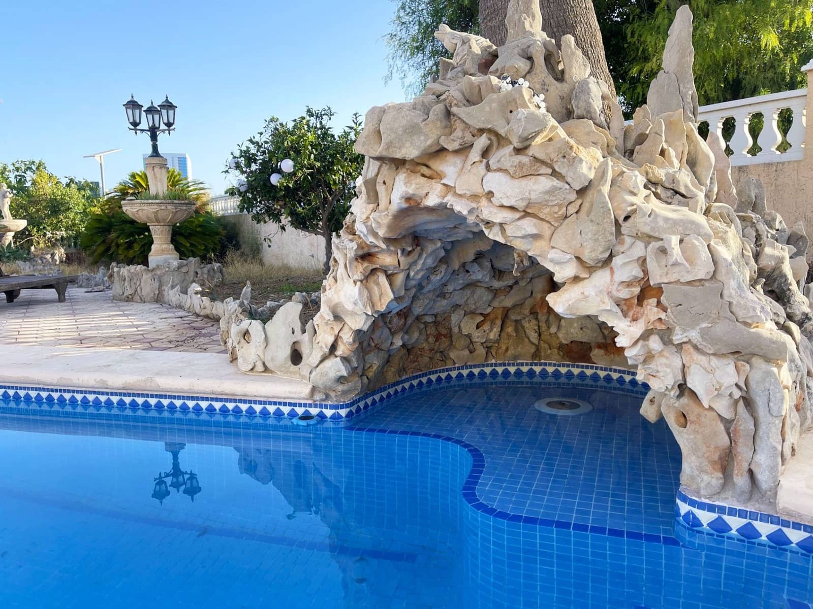 6 Zimmer Villa zu verkaufen in Calpe / Calp mit Pool Garage - 1.065.000 € (Ref: 10094201)